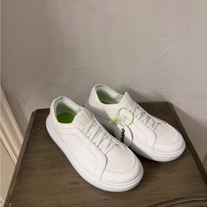 Oofos Club + Sneakers